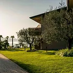 In 22048 Apartment Manerba del Garda